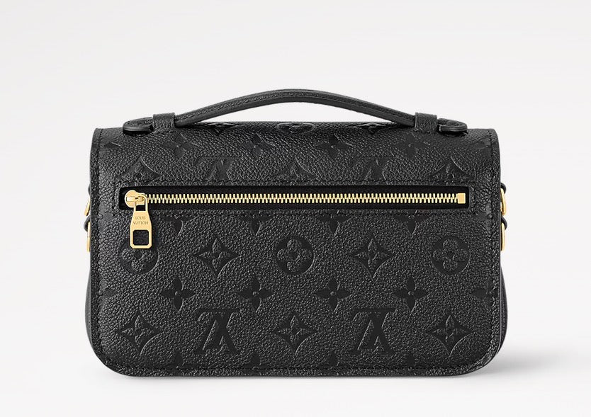 Black mini pochette