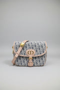 Handbag with blue and white pattern 
